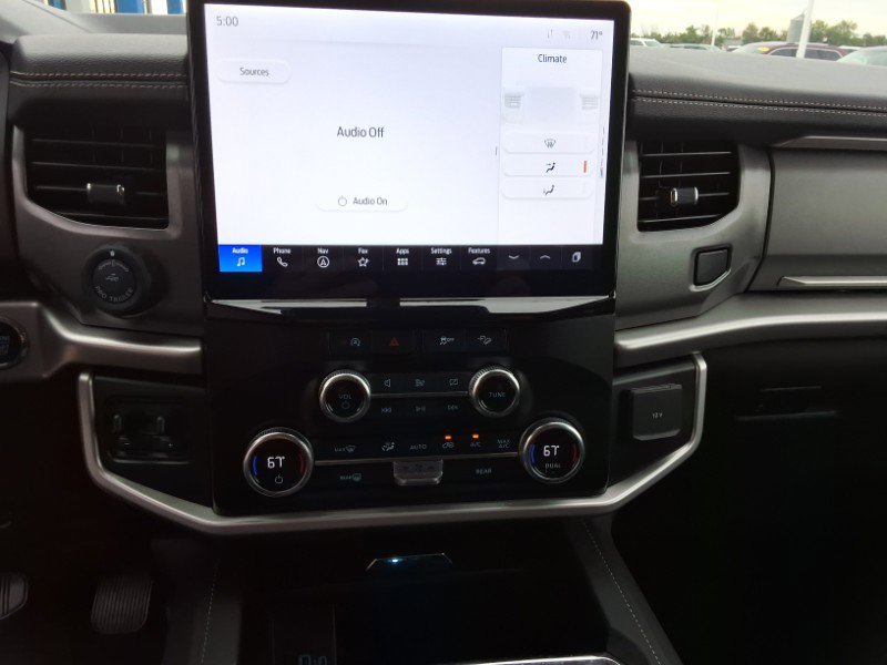 Used 2024 Ford Expedition XL image 14