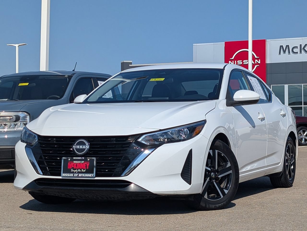 Used 2024 Nissan Sentra SV FWD image 2