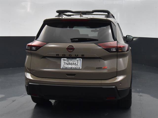 Certified 2025 Nissan Rogue SV image 21