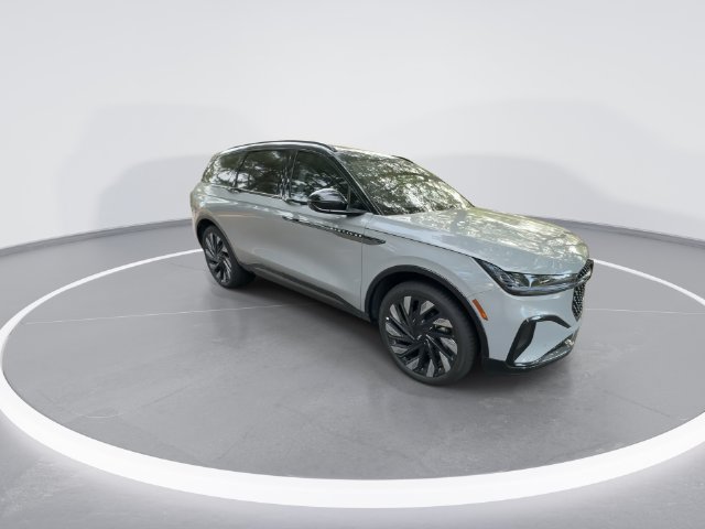 New 2026 Lincoln Nautilus Reserve AWD/4WD image 2