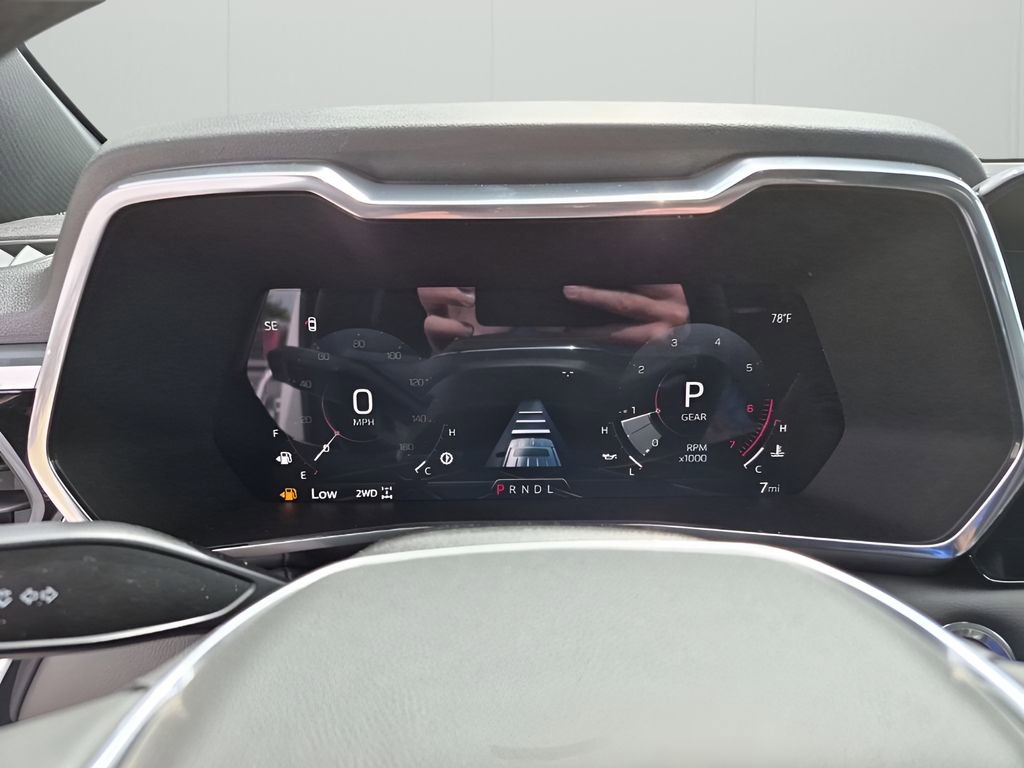 New 2026 GMC Canyon Elevation w/ Convenience Package image 36