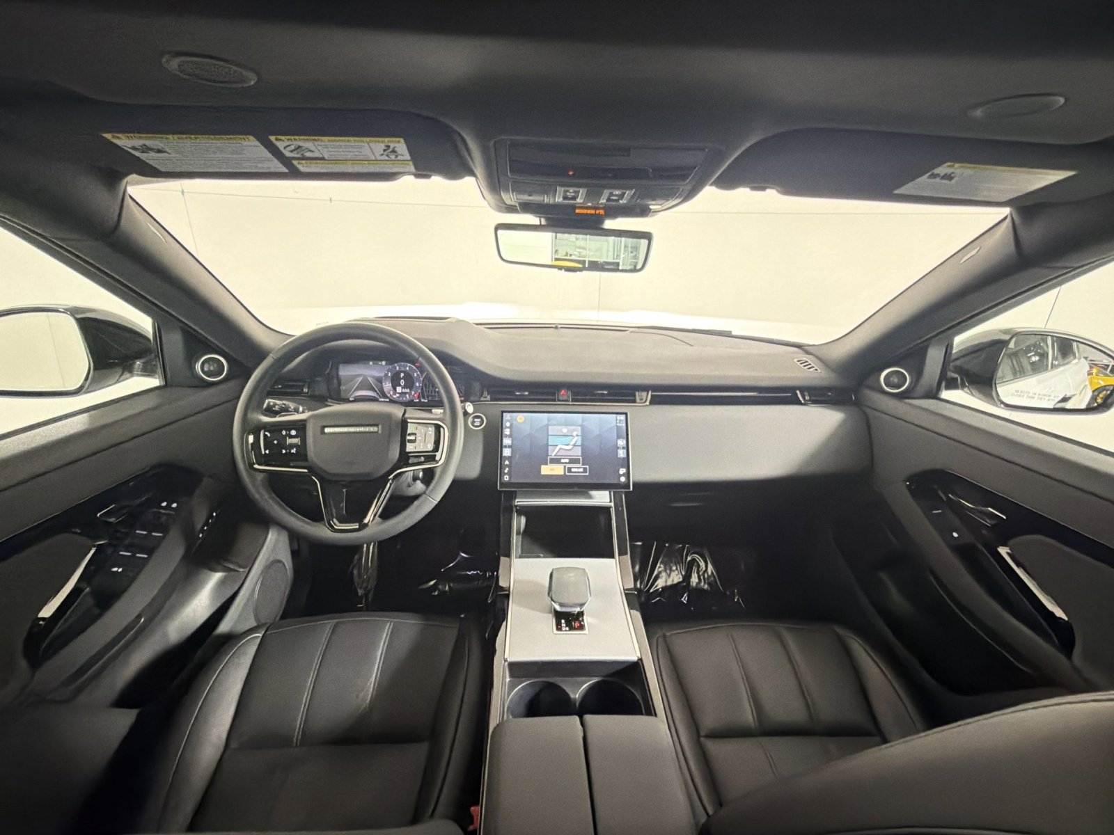 Used 2024 Land Rover Range Rover Evoque S image 23