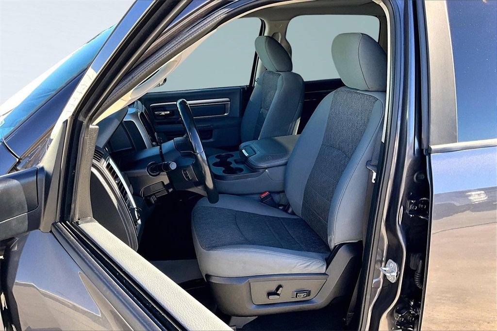 Used 2016 RAM 1500 Big Horn image 27