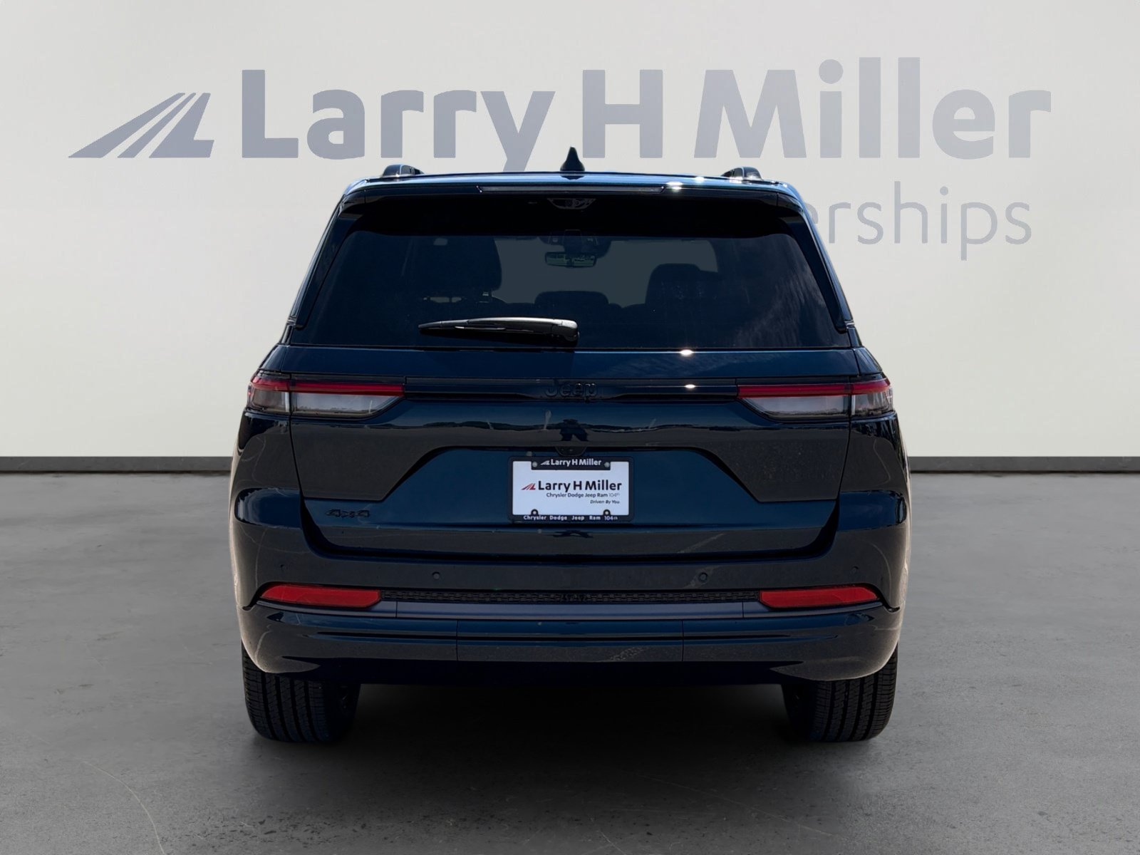 New 2026 Jeep Grand Cherokee Limited AWD/4WD image 5
