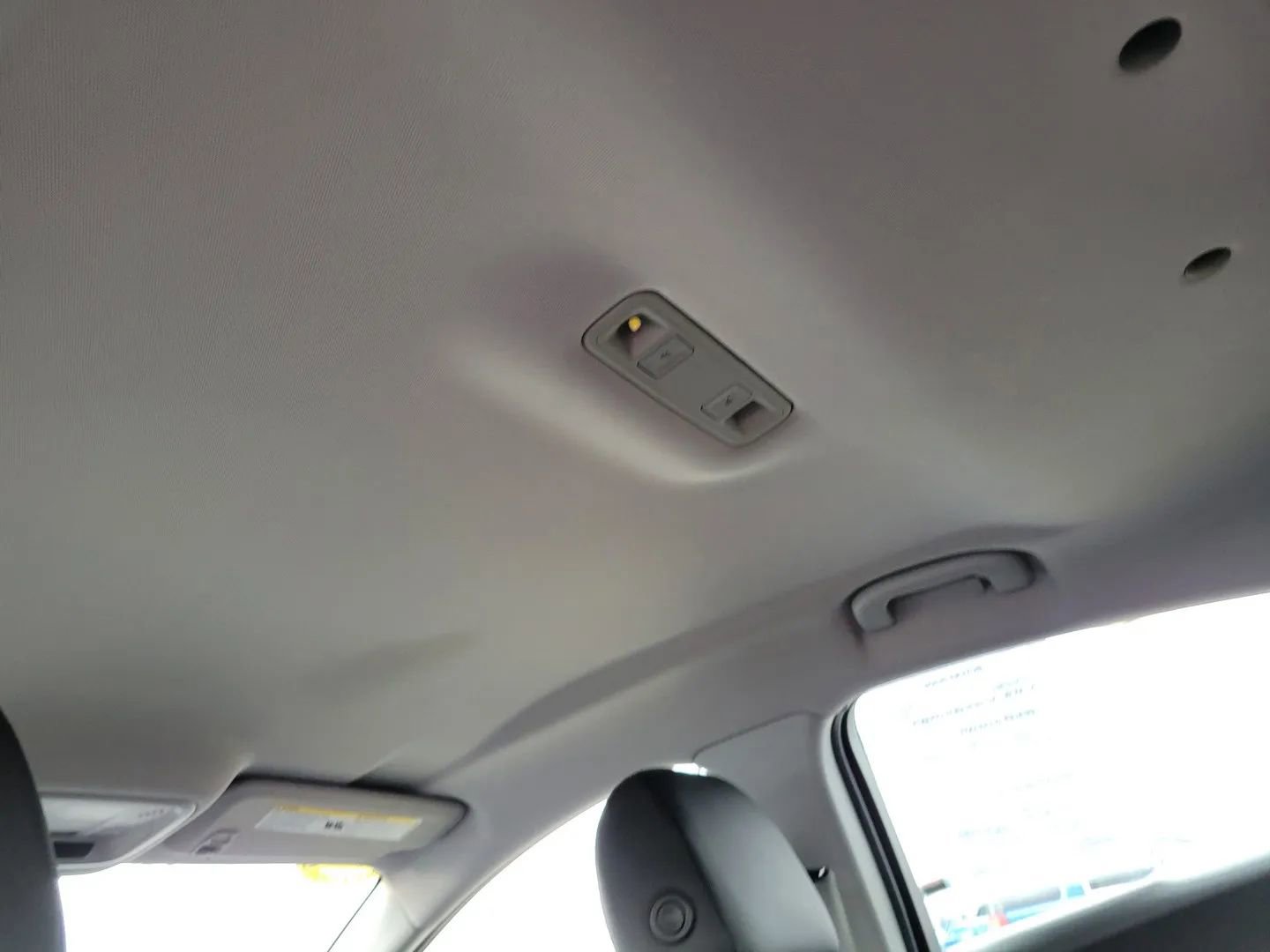 Used 2018 Chevrolet Volt Premier w/ Driver Confidence II Package image 30