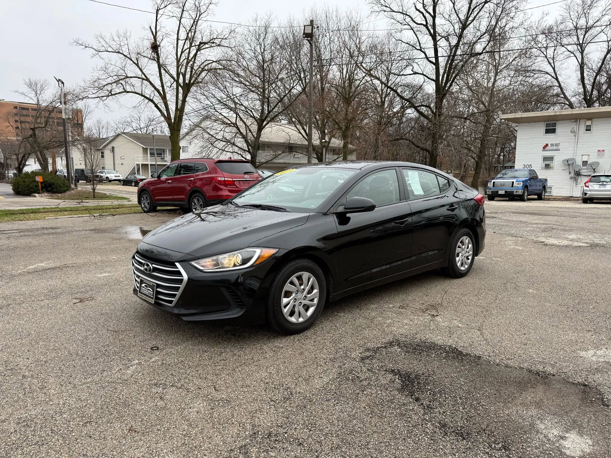 Used 2018 Hyundai Elantra SE image 3