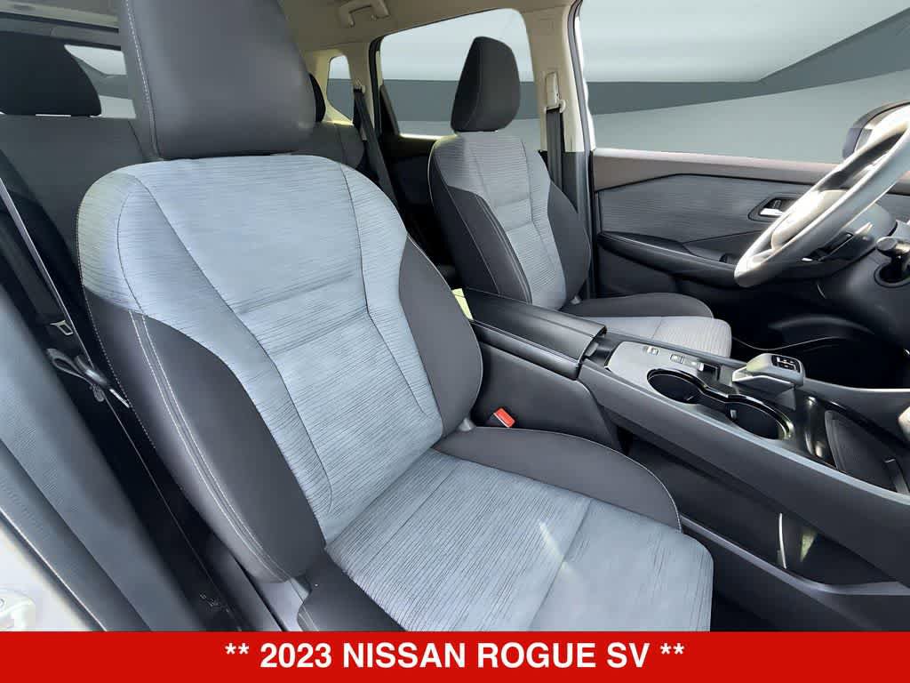 Used 2023 Nissan Rogue SV FWD image 14