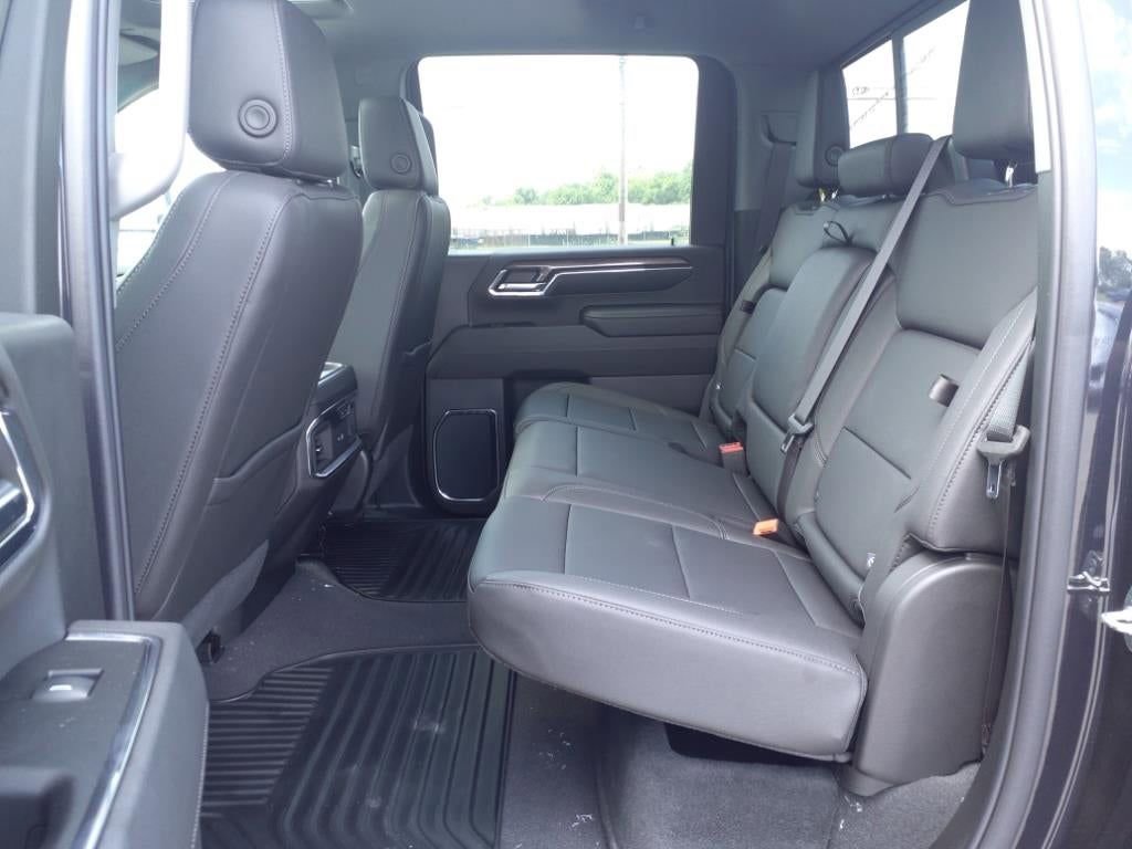 Used 2024 Chevrolet Silverado 2500 LTZ w/ LTZ Convenience Package image 15