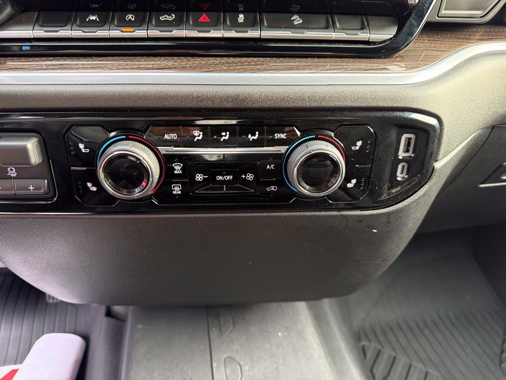 Used 2025 Chevrolet Silverado 1500 LT AWD/4WD image 29