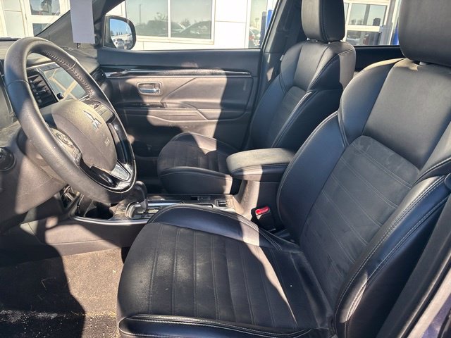 Used 2019 Mitsubishi Outlander ES AWD/4WD image 11