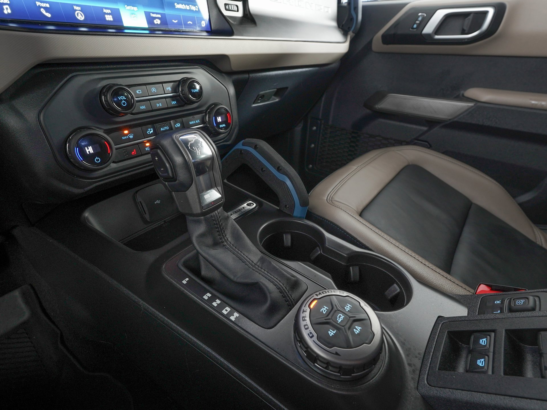 Used 2023 Ford Bronco Wildtrak image 21