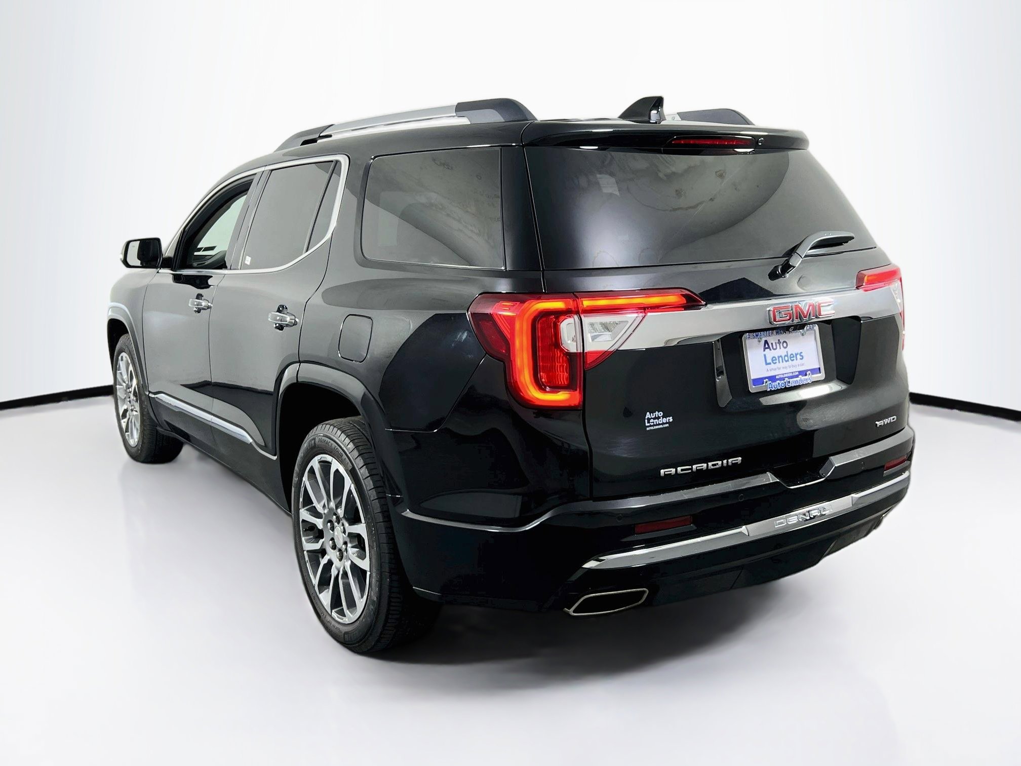 Used 2021 GMC Acadia Denali w/ Denali Ultimate Package AWD/4WD image 7