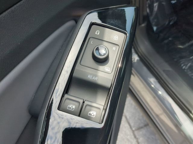 Used 2023 Volkswagen ID.4 Pro S RWD image 18