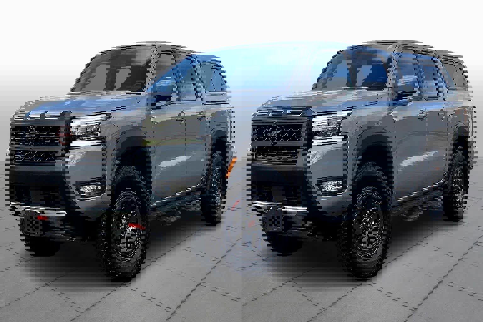 Used 2025 Nissan Frontier PRO-4X w/ Pro Convenience Package