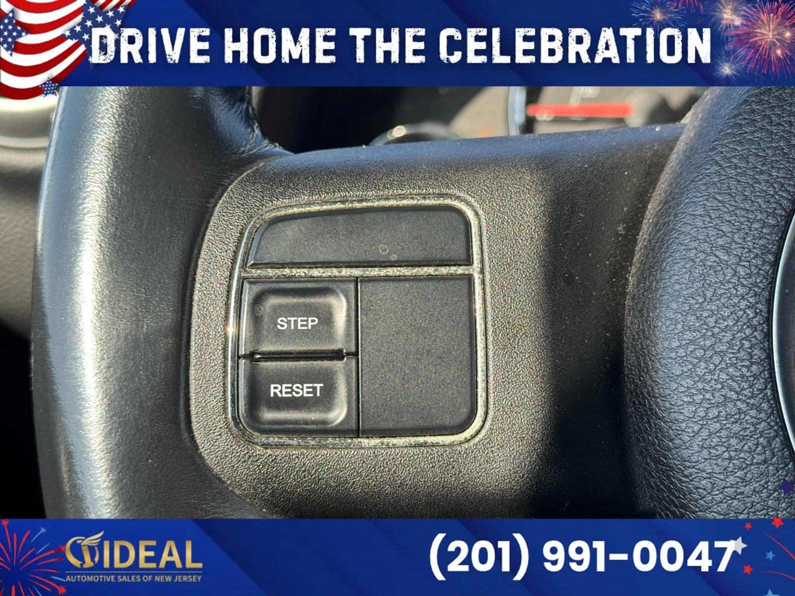 Used 2011 Jeep Wrangler Unlimited Sahara w/ Dual Top Group AWD/4WD image 10