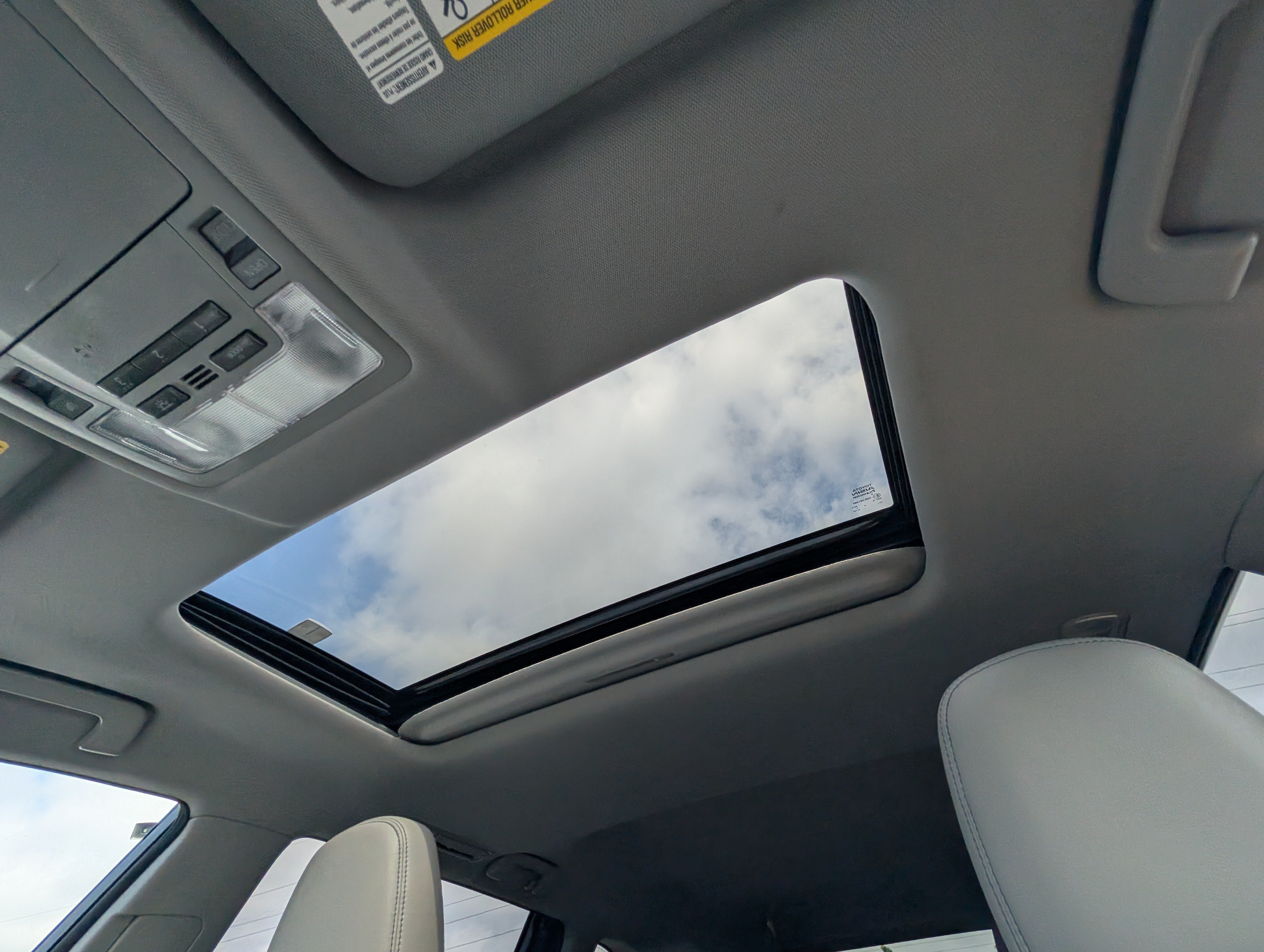 Used 2015 Toyota Highlander XLE AWD/4WD image 32