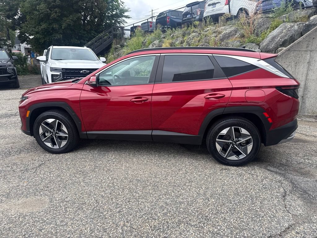 Certified 2025 Hyundai Tucson SEL AWD/4WD image 3