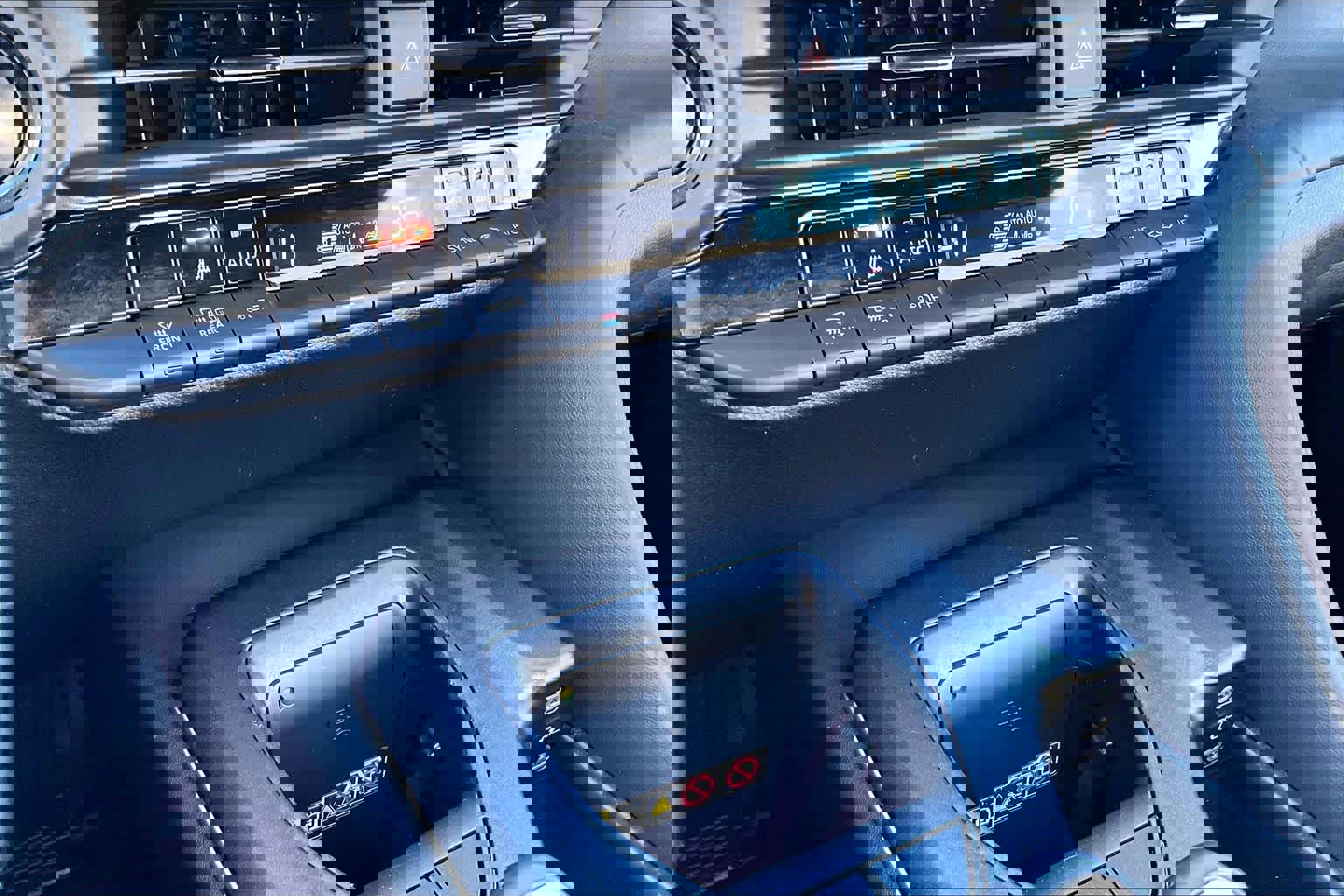 Used 2023 Toyota Crown XLE image 35