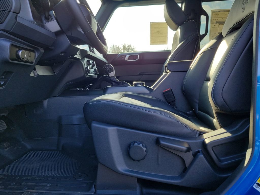 New 2025 Ford Bronco Badlands w/ Sasquatch Package image 17
