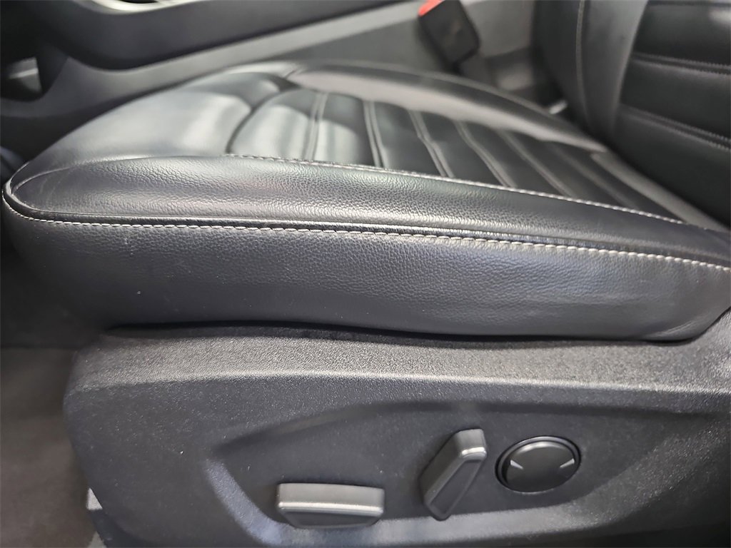 Used 2024 Ford Edge SEL image 26