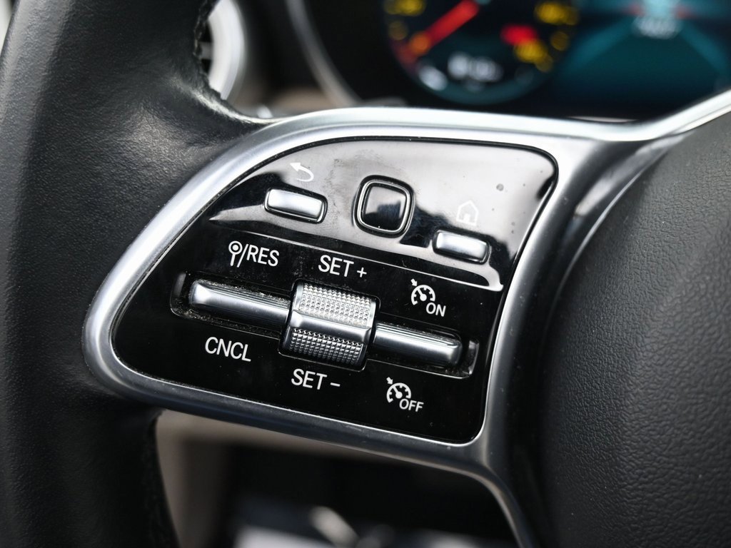 Used 2021 Mercedes-Benz GLC 300 4MATIC Coupe image 23