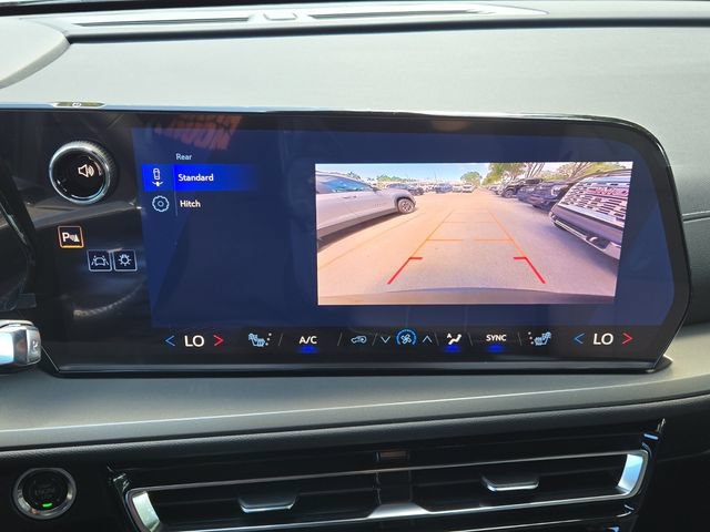 New 2026 Chevrolet Traverse LT FWD image 24
