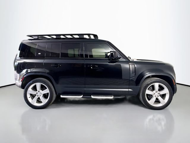 Used 2023 Land Rover Defender 110 SE AWD/4WD image 4