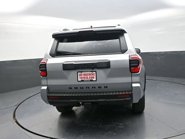 Used 2026 Toyota 4Runner SR5 AWD/4WD image 7