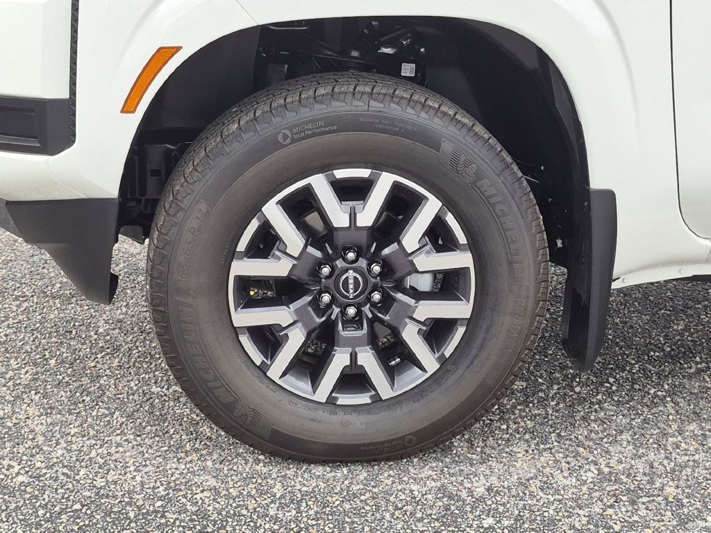 New 2026 Nissan Frontier SV w/ Tow Package AWD/4WD image 12