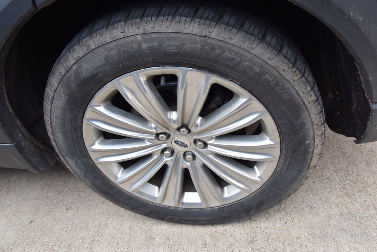 Used 2020 Ford Explorer Limited RWD image 13