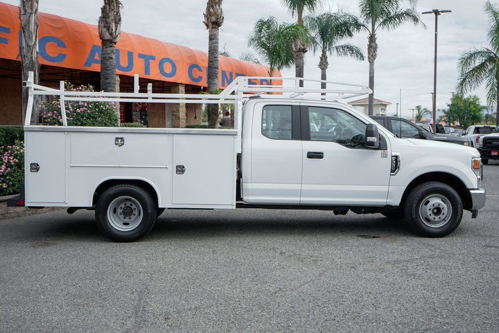 Used 2022 Ford F350 XL w/ Power Equipment Group image 10