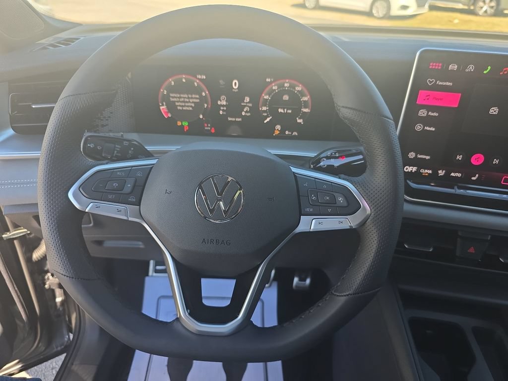 New 2026 Volkswagen Tiguan SE R-Line AWD/4WD image 13