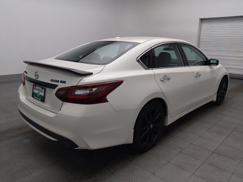 Used 2018 Nissan Altima 2.5 SR w/ SR Midnight Edition FWD image 9