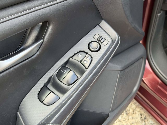Used 2024 Nissan Sentra SV FWD image 16