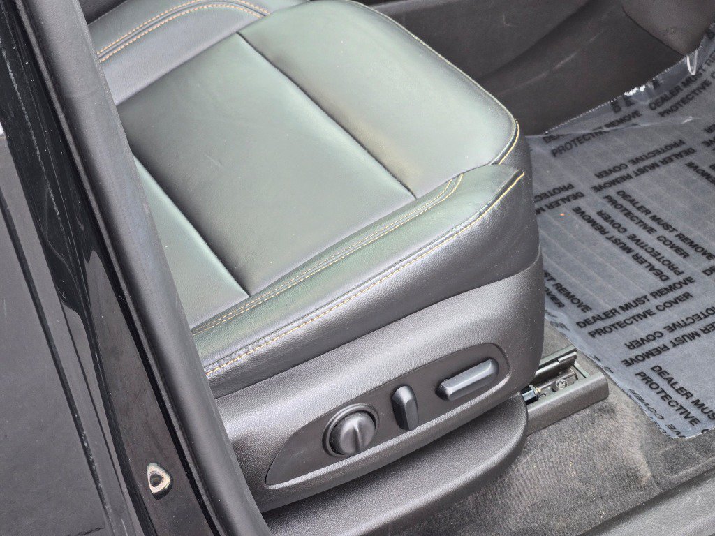 Certified 2019 Chevrolet Traverse LT w/ LT Premium Package FWD image 7