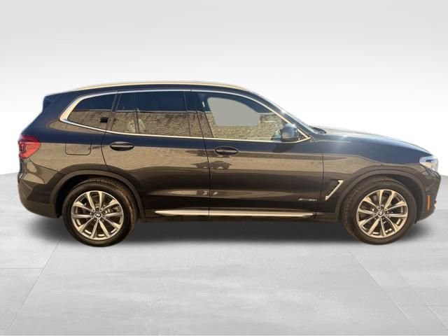 Used 2018 BMW X3 xDrive30i image 4