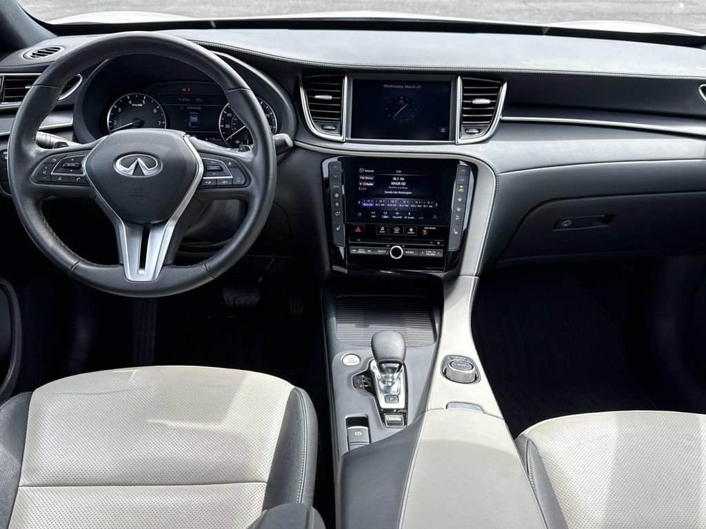 Certified 2023 INFINITI QX55 Luxe w/ Cargo Package image 2