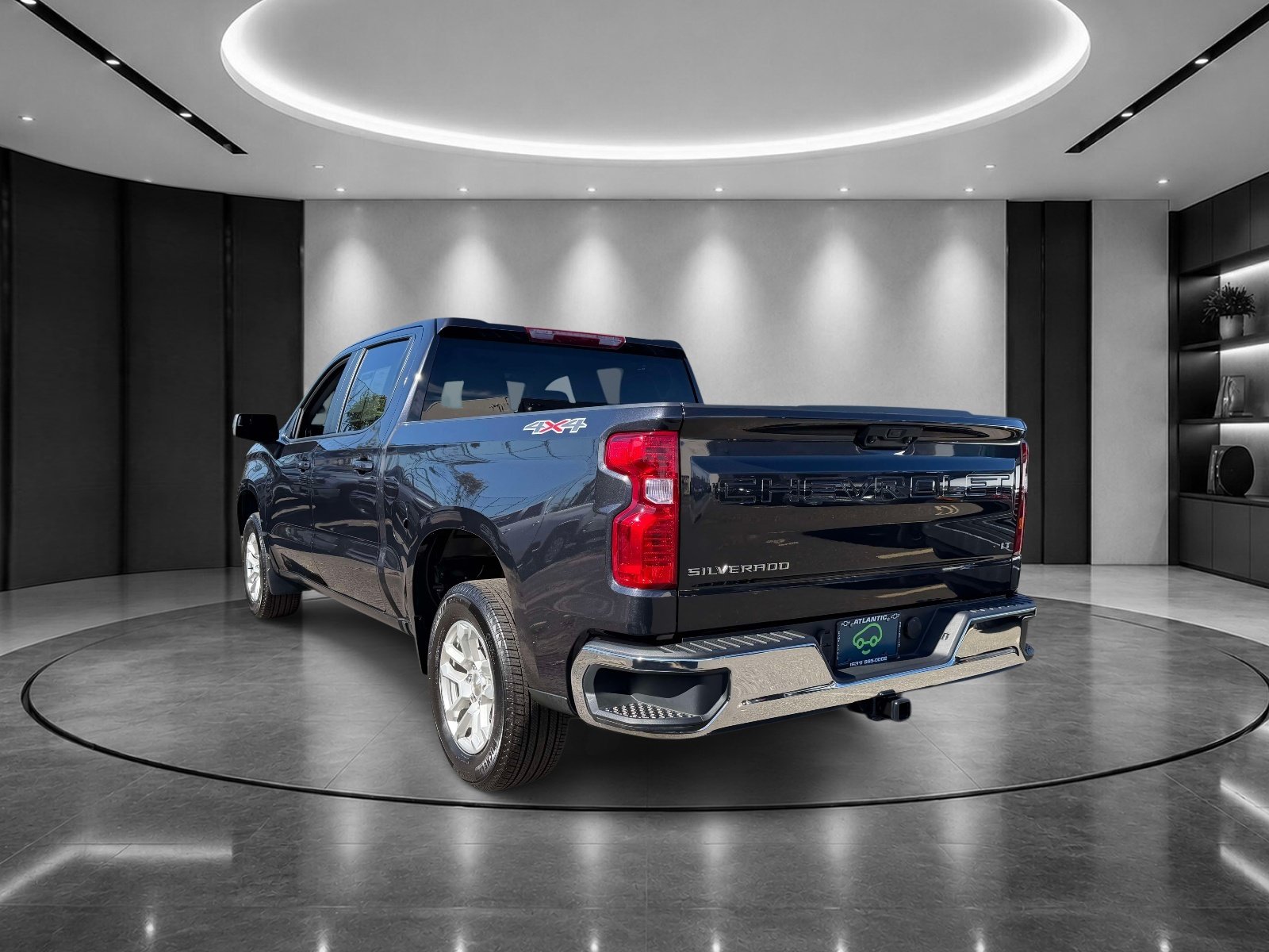 Used 2024 Chevrolet Silverado 1500 LT AWD/4WD image 4