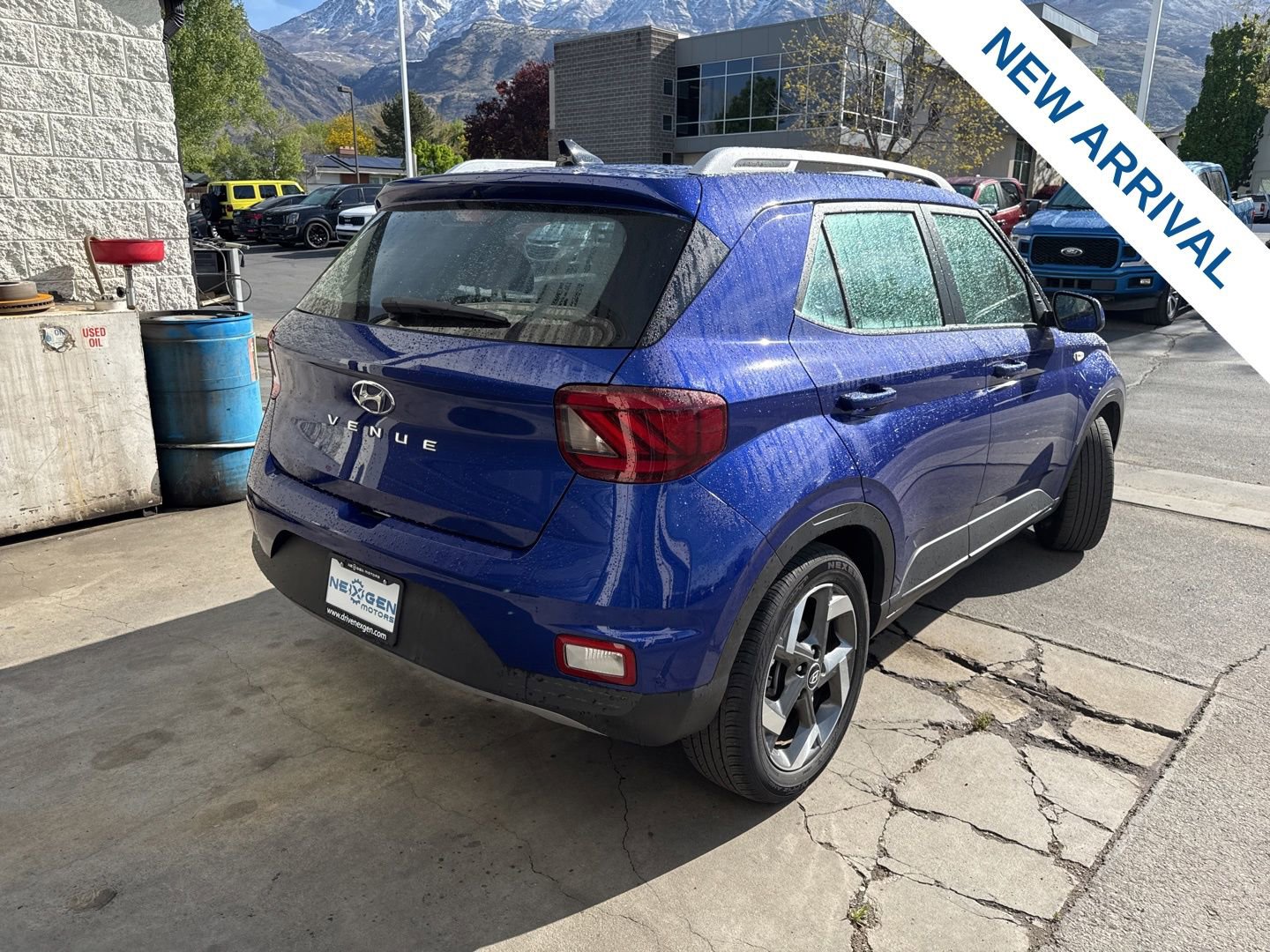 Used 2022 Hyundai Venue Limited image 7