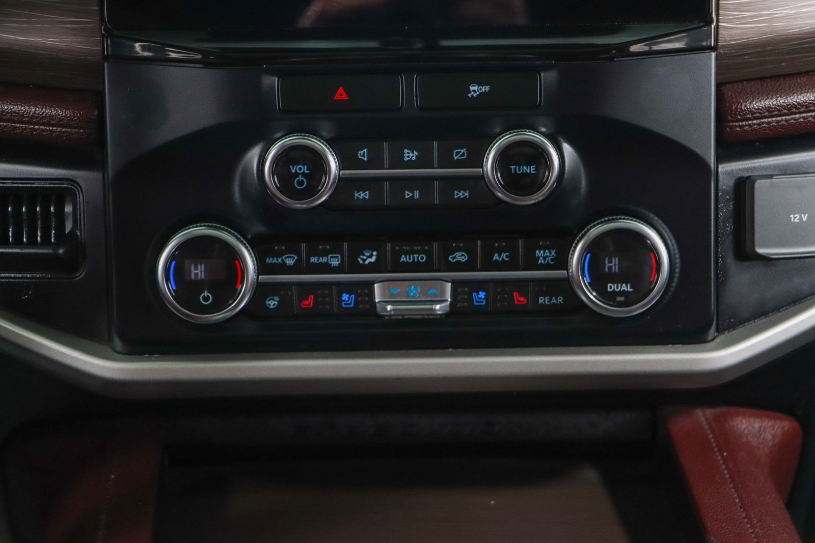 Used 2023 Ford Expedition Max Limited image 21