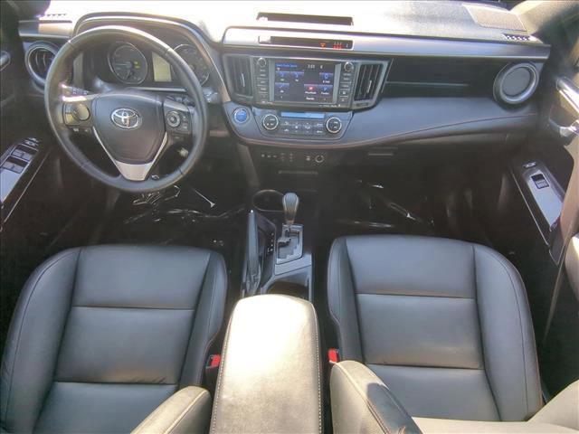 Used 2018 Toyota RAV4 SE w/ Advanced Technology Package image 17