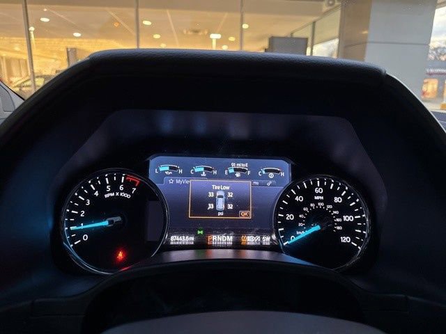 Used 2020 Ford Expedition XLT w/ Equipment Group 202A AWD/4WD image 32