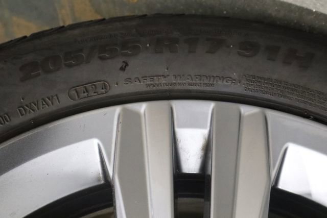 Used 2024 Volkswagen Jetta SE image 39