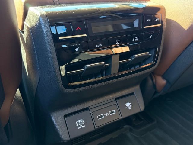 Used 2023 Acura MDX SH-AWD w/ Advance Package image 15