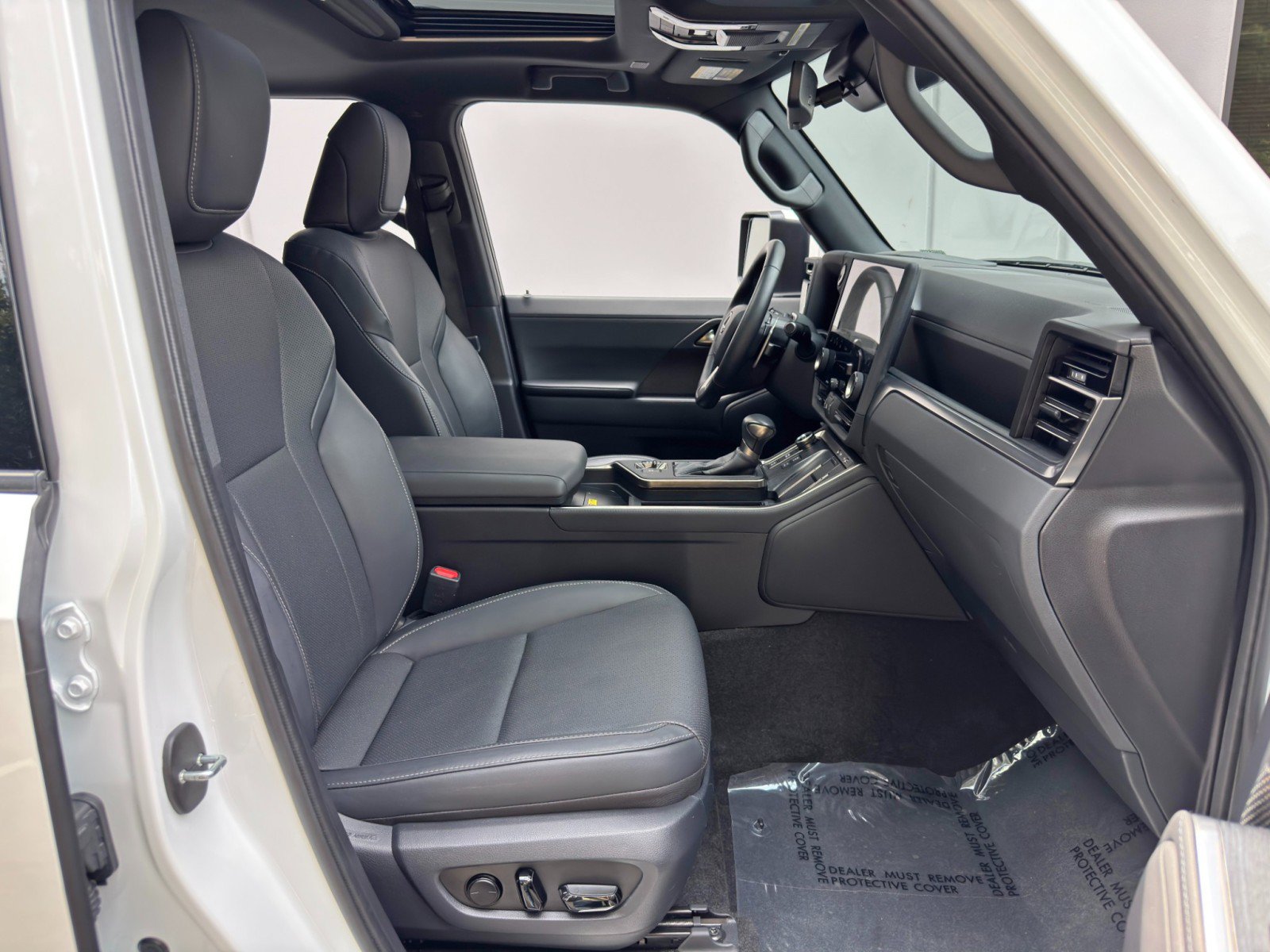 Used 2024 Lexus GX 550 w/ Cold Area Package AWD/4WD image 16