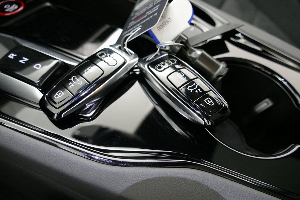 New 2026 Audi S e-tron GT Prestige image 12