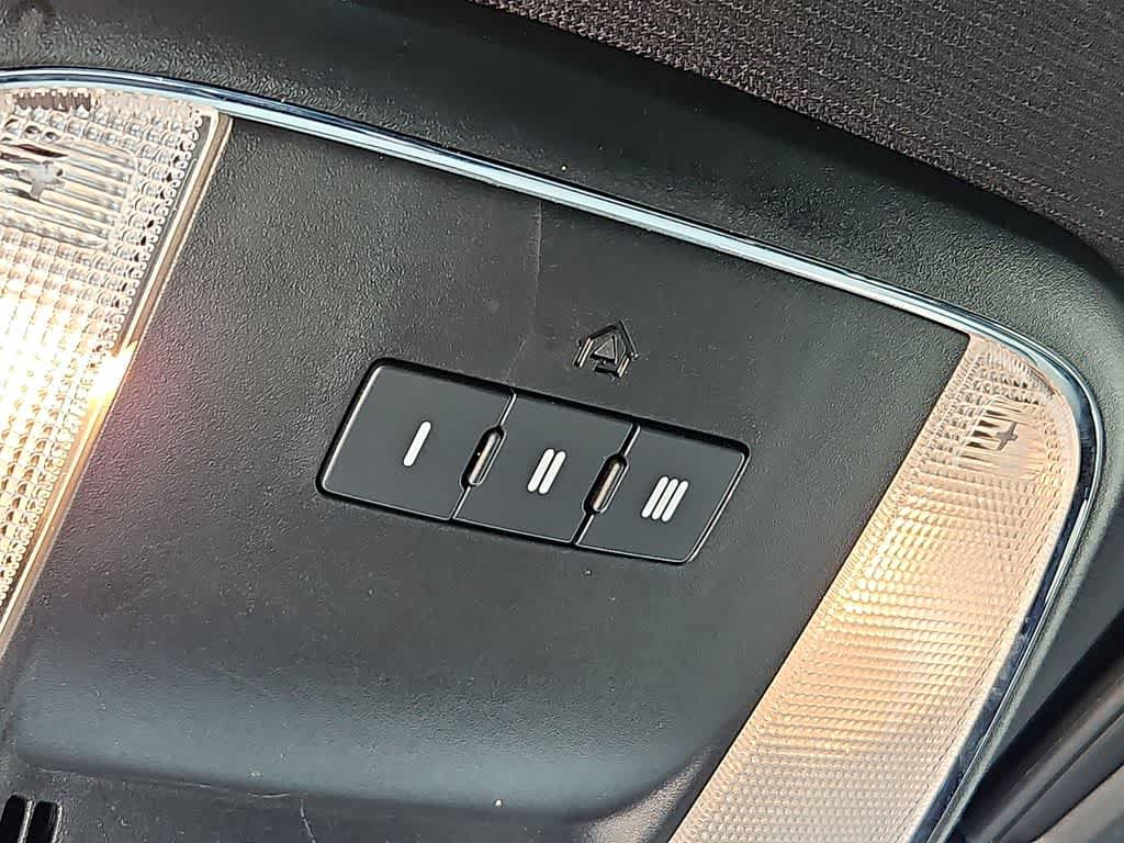 Used 2023 Dodge Charger R/T w/ Harman/Kardon Audio Group RWD image 24