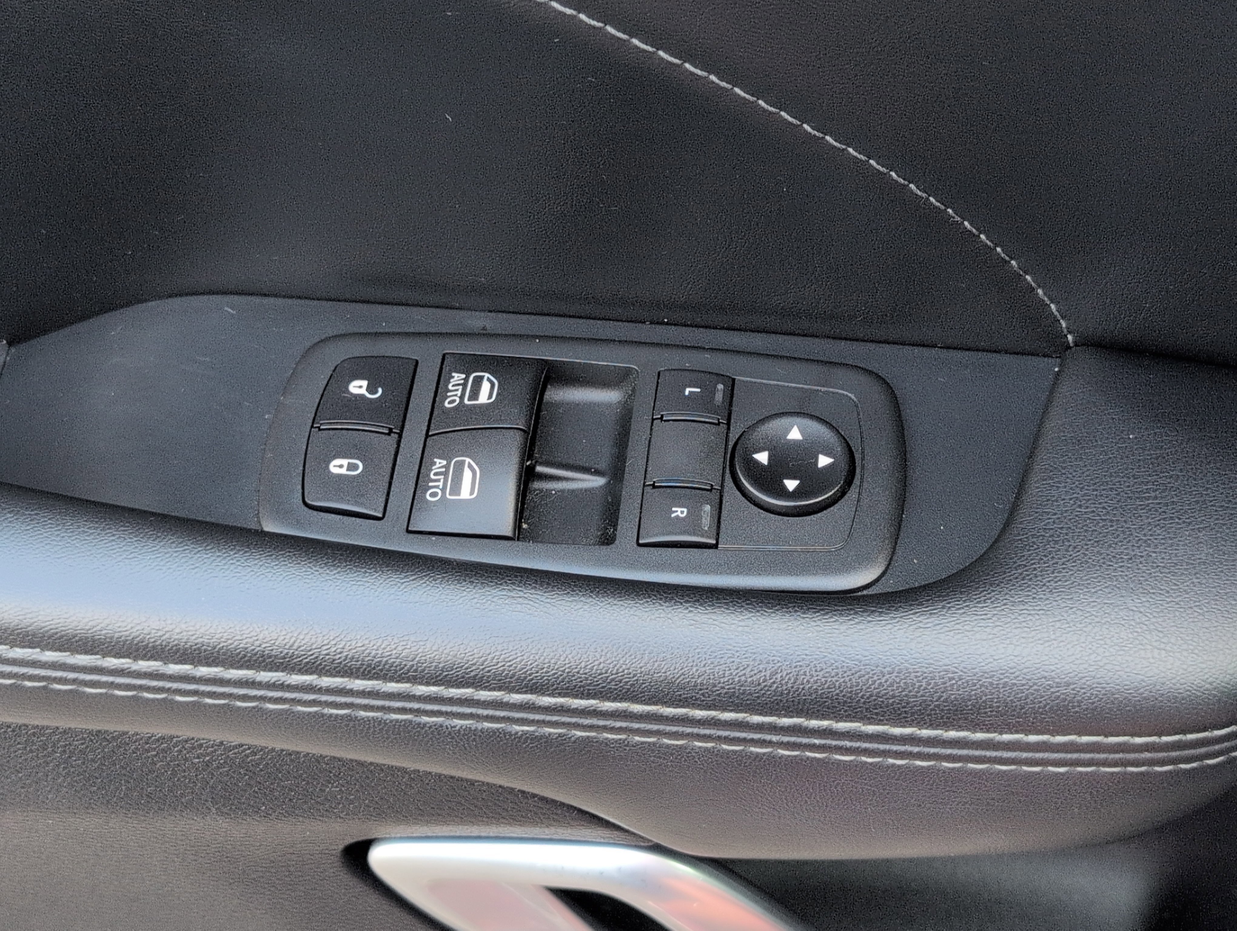 Used 2021 Dodge Challenger R/T Scat Pack w/ Plus Package image 16