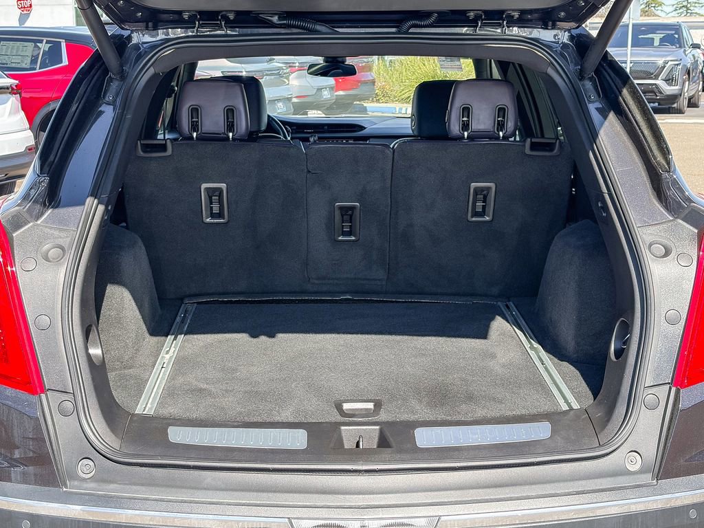 Used 2017 Cadillac XT5 Luxury w/ Driver Awareness Package image 54