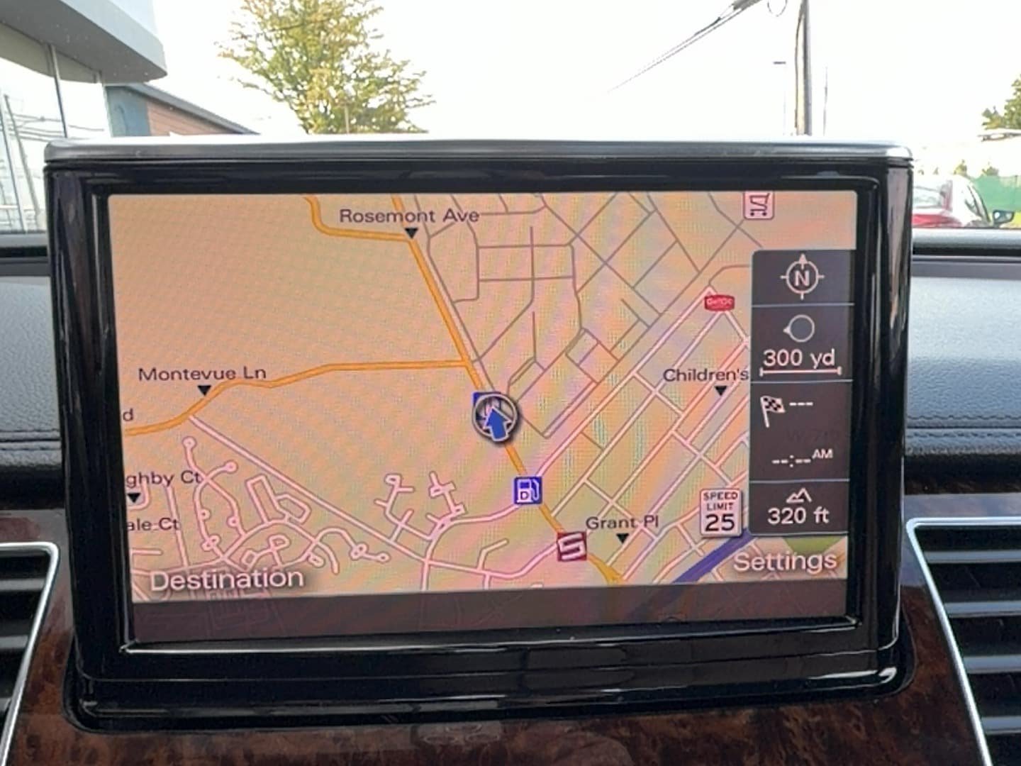 Used 2011 Audi A8 4.2 AWD/4WD image 8